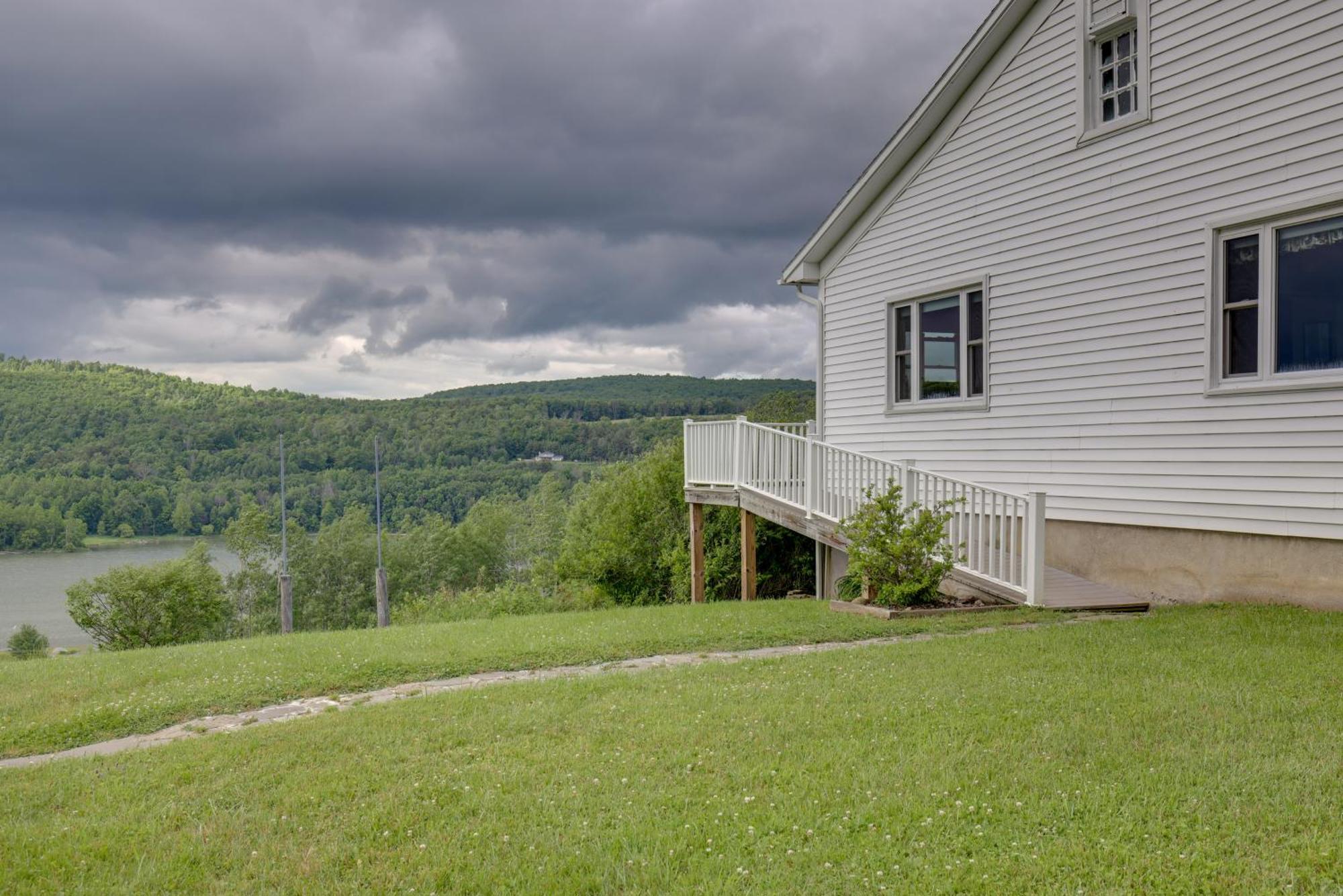 Lawrenceville Apartment With Deck Near Gaming Lands! Dış mekan fotoğraf